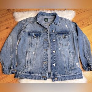 Wild Fable Women’s Oversized Distressed Denim Jean Jacket Size XS